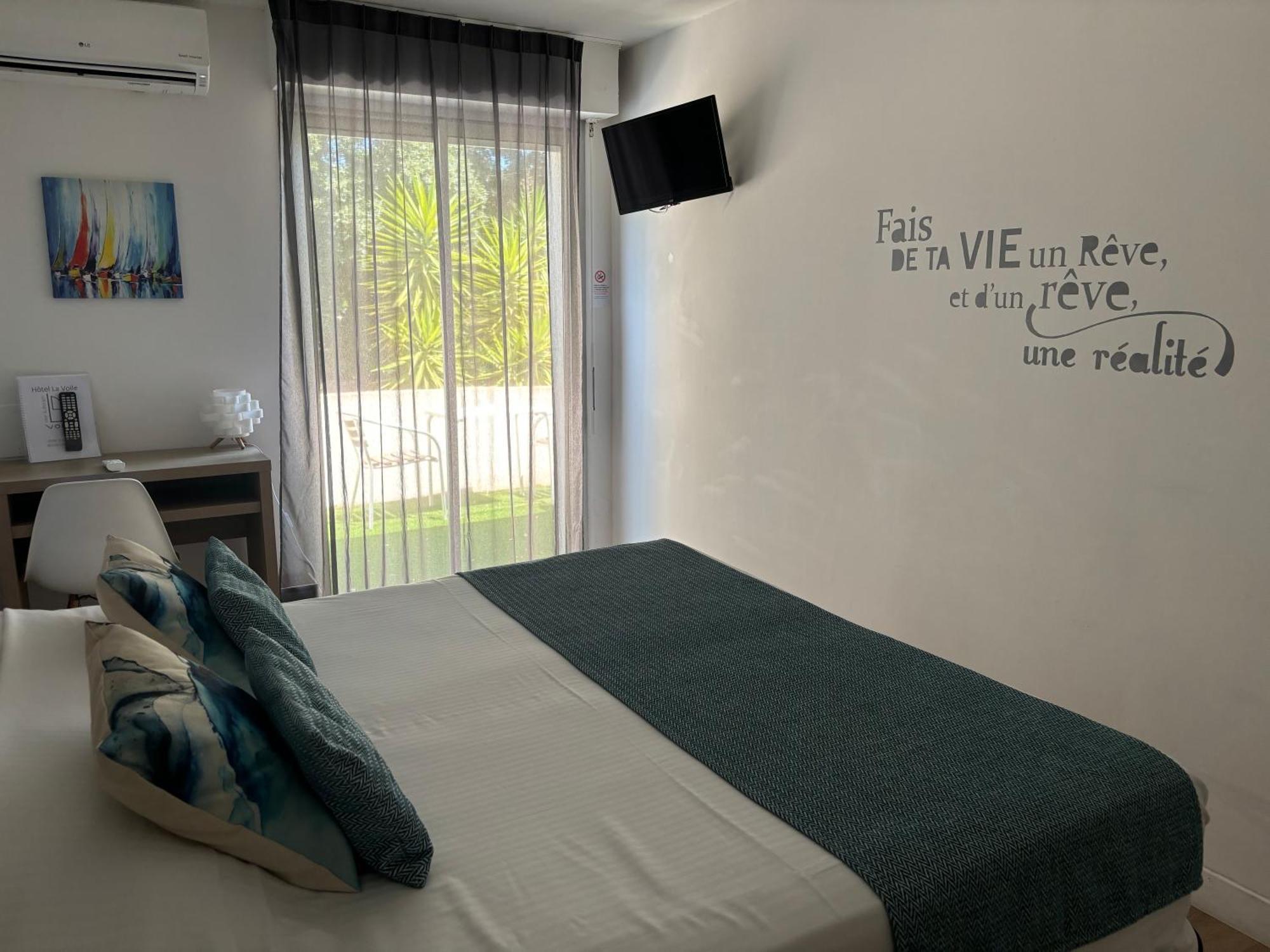 Hotel La Voile Bormes-les-Mimosas Ngoại thất bức ảnh